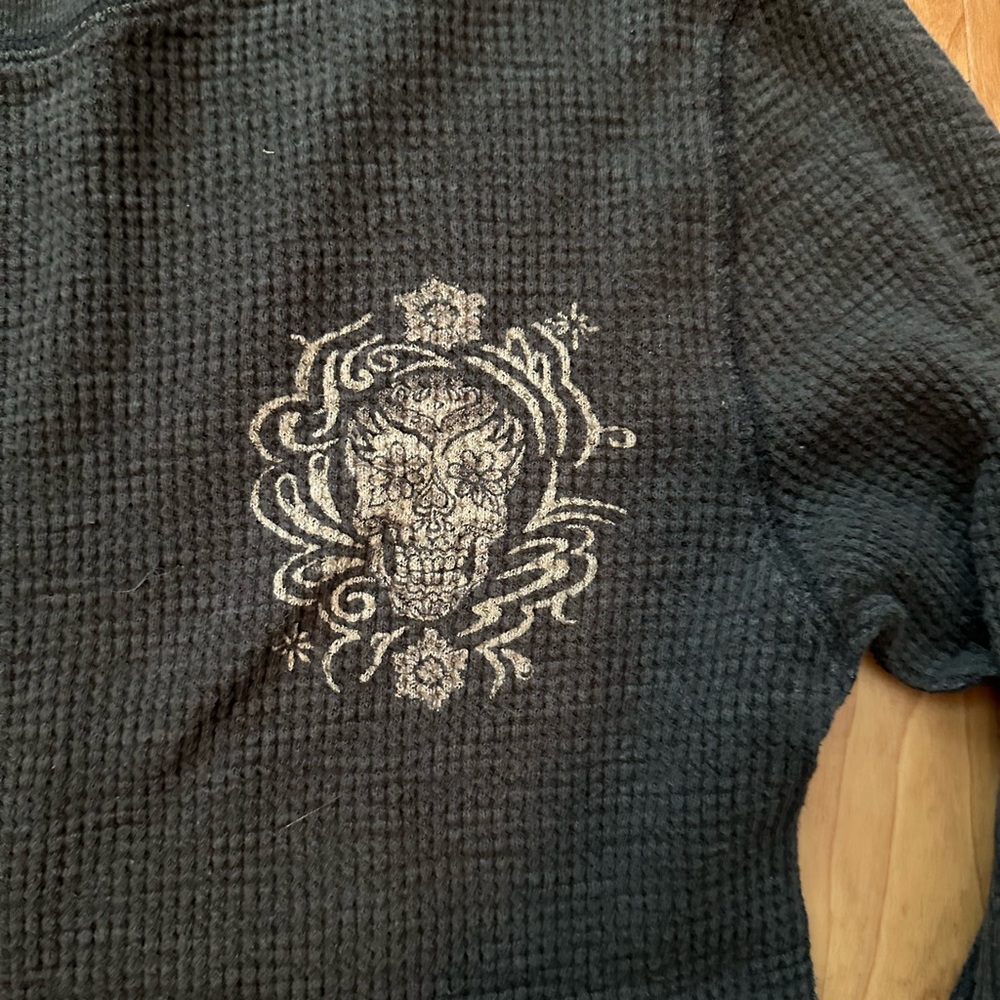 Lucky Brown Long Sleeve Shirt with Skull Design - Picture 4 of 5